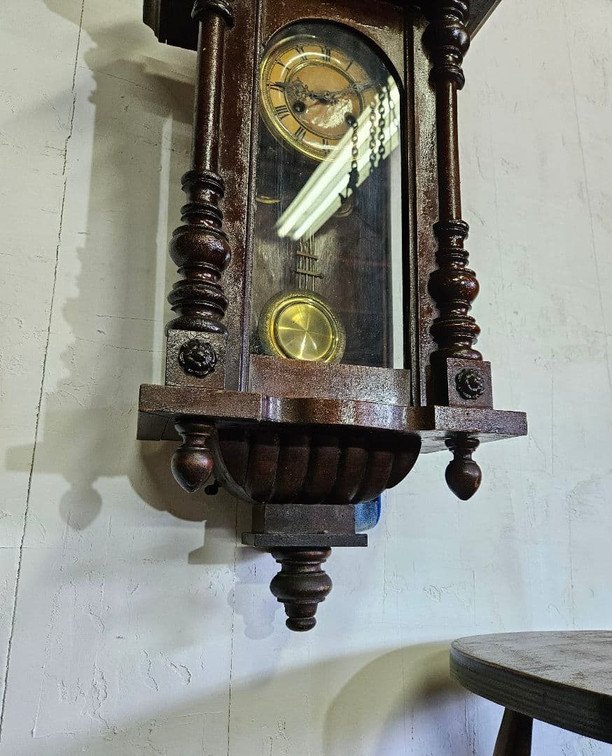 フランスアンティーク 木製の柱時計 琺瑯文字盤 壁掛け 振り子 ウォールクロック