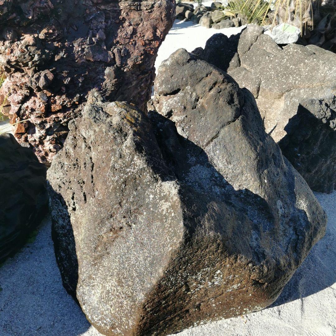 鳥海石　408キロ　庭石　石　鑑賞石　庭　坪庭　ガーデニング　置物　オブジェ