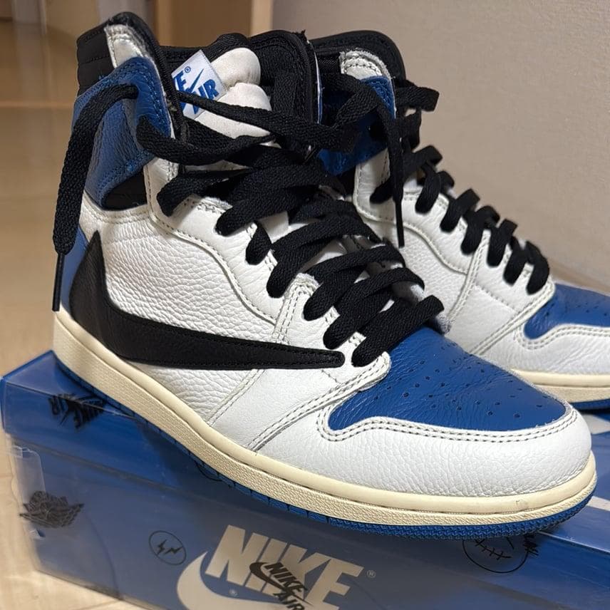 靴 Travis Scott Fragment AJ1 27.5