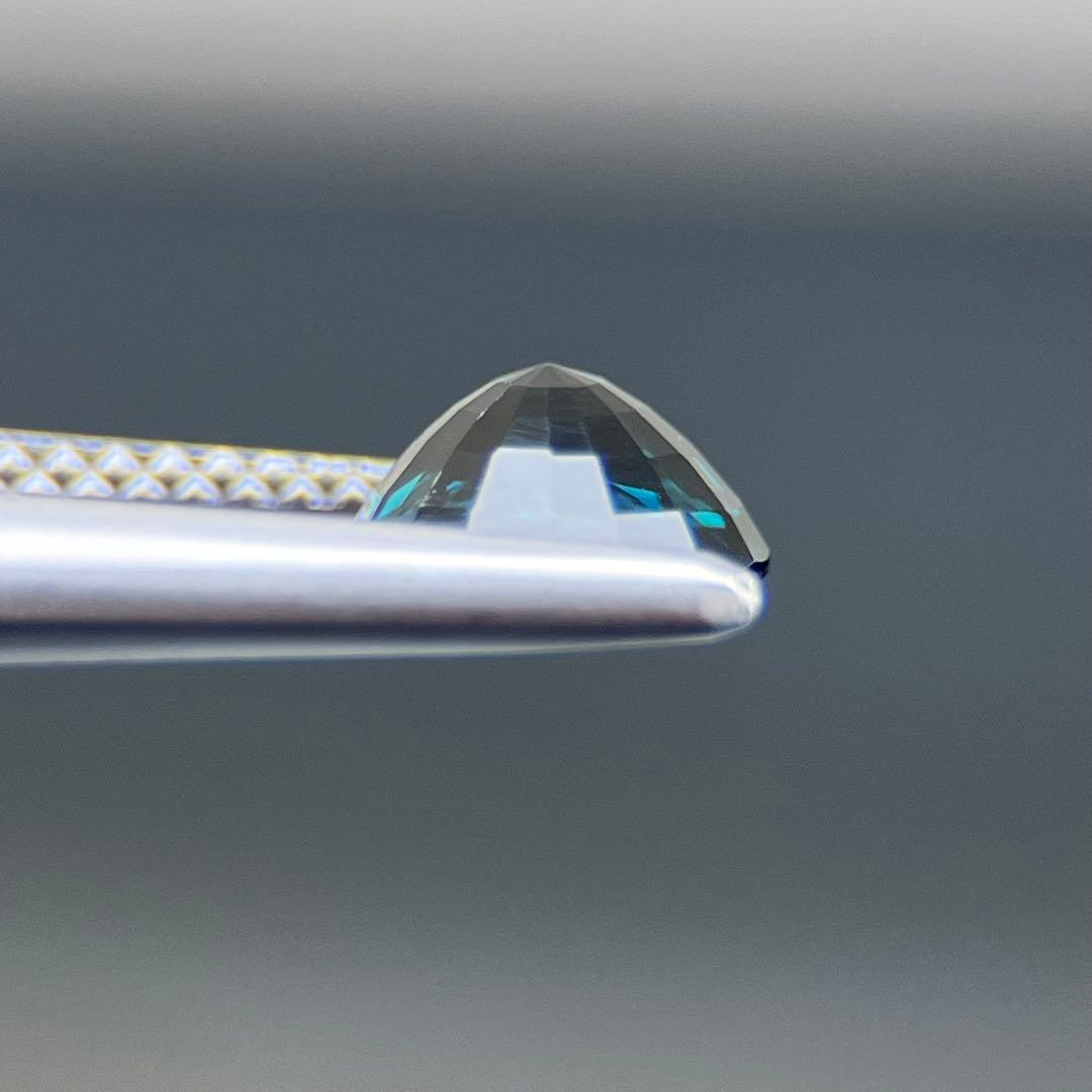 スリランカ産非加熱天然コバルトスピネルルース