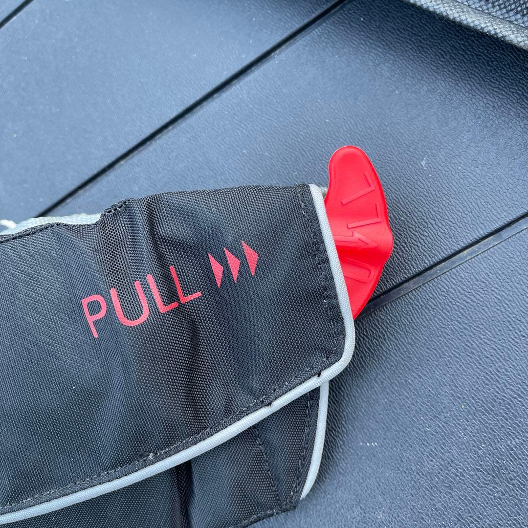 シマノ　日本製　タイプA 遊漁船対応　自動膨張　ライフジャケット