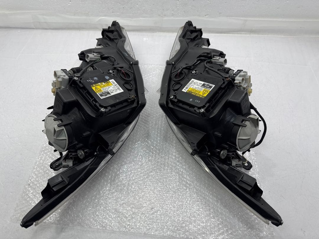 エスティマ　ACR50W　中期　ヘッドライト　左右　コイト　28-217 HID