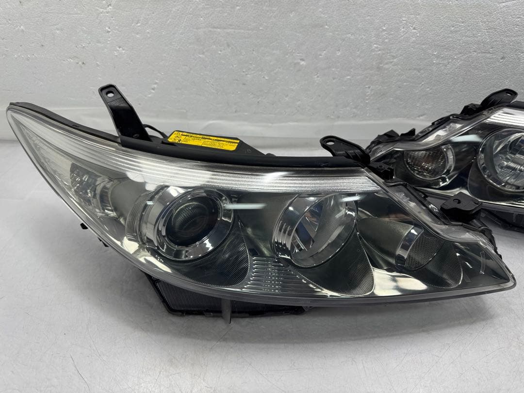 エスティマ　ACR50W　中期　ヘッドライト　左右　コイト　28-217 HID