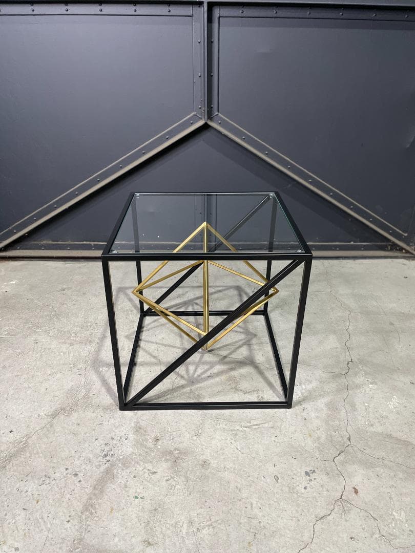 KARE / Prisma Side table　サイドテーブル　モダン ①