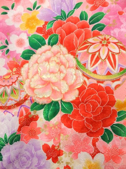 七五三やお祝い着 四つ身 ７歳 女の子 振袖 着物 ピンク系4510【中古】