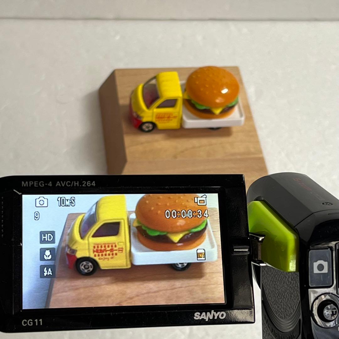 SANYOデジタルムービーカメラ　Xacti DMX-CG11グリーン