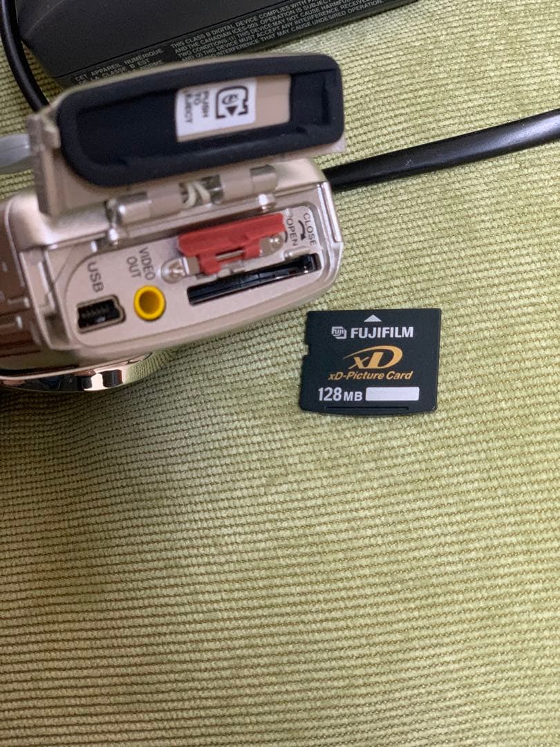 OLYMPUS U-20 コンパクトデジタルカメラ シルバー