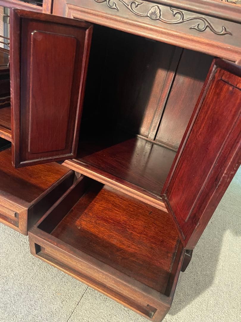 当時物　中国小叶紫檀家具 紫檀茶箪笥 透かし彫り飾り棚 年代品　昭和レトロ