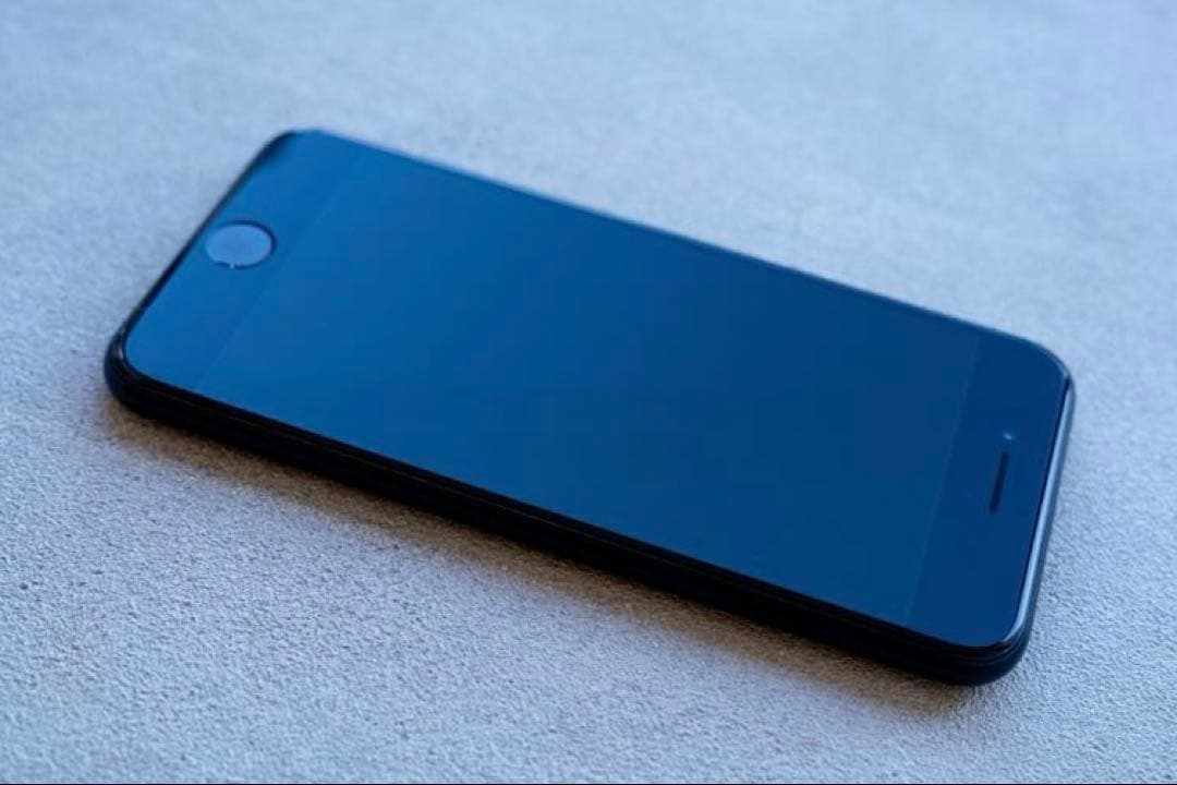 Apple iPhone SE （第3世代） ミッドナイトブラック