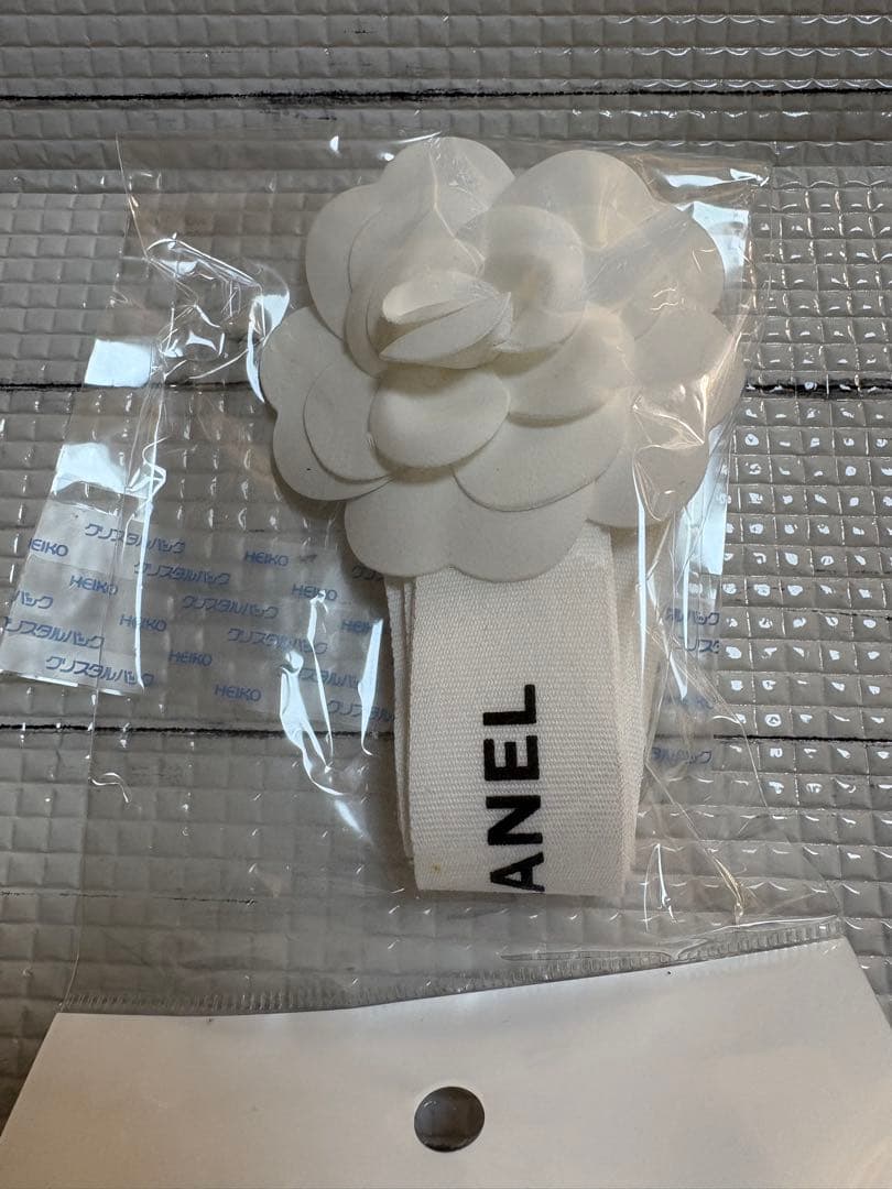 CHANEL 三つ折り財布　ラムスキン