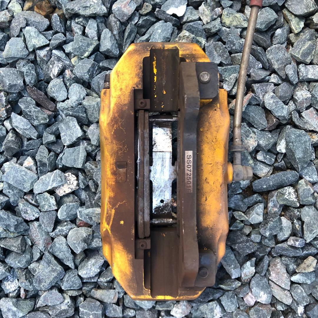 【中古】対向4potキャリパー　A.Q.M F+