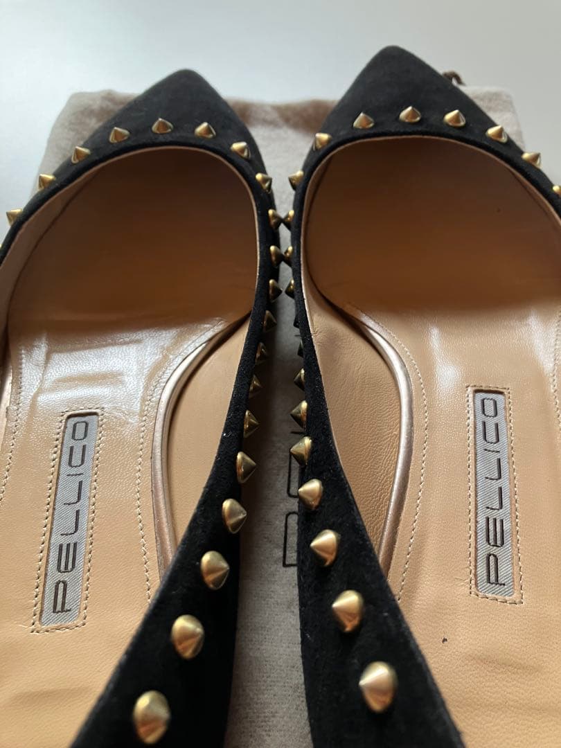 PELLICO スタッズ付き ブラックパンプス