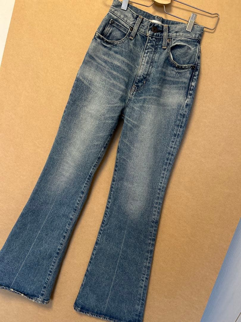 美品　MOUSSY MVS FLARE フレアデニム ライトブルー 23