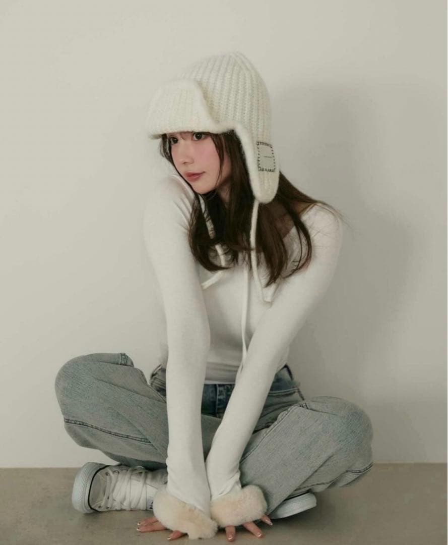 新品未使用andmary Ravi fur tops WHITE