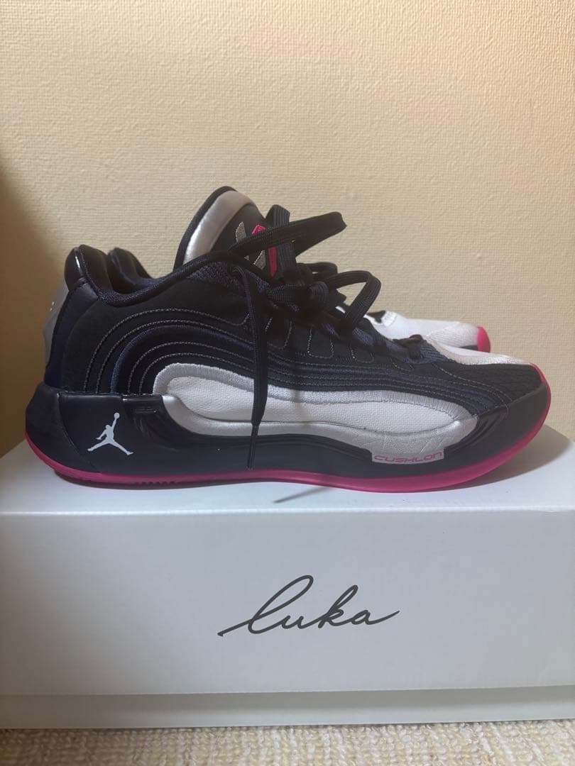 Jordan Luka 4 シューズ 黒/白/ピンク