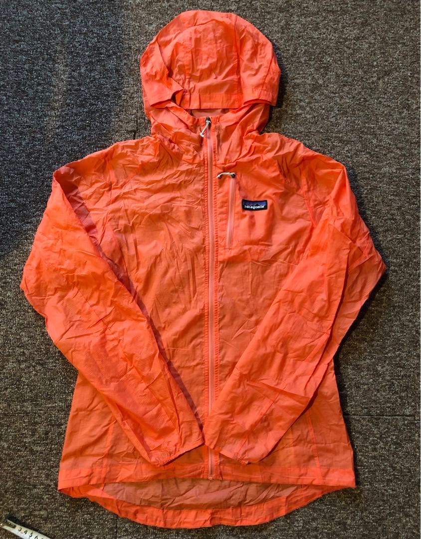 パタゴニア ウィメンズ・フーディニ・ジャケットS