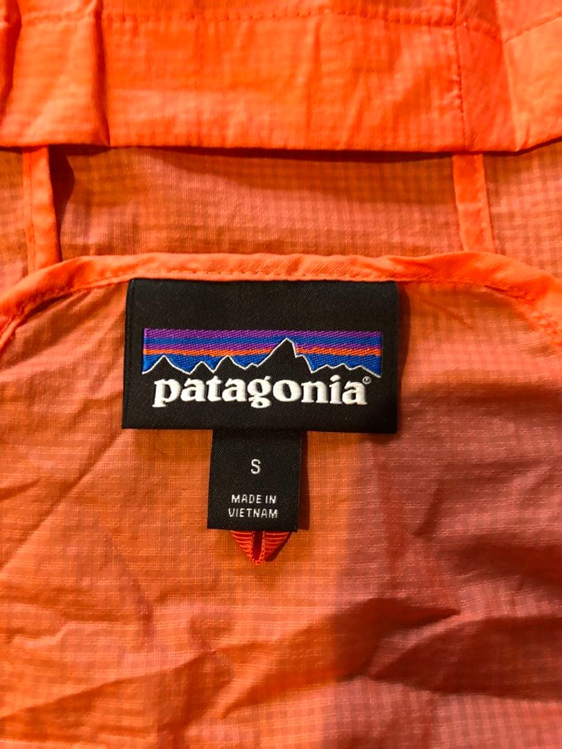 パタゴニア ウィメンズ・フーディニ・ジャケットS