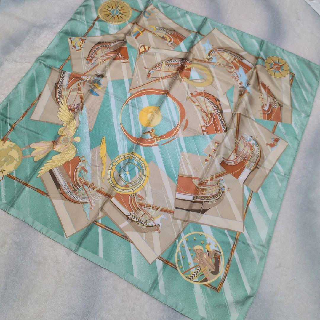 美品★Hermès　エルメス シルクスカーフ 88cm x 88cm カレ