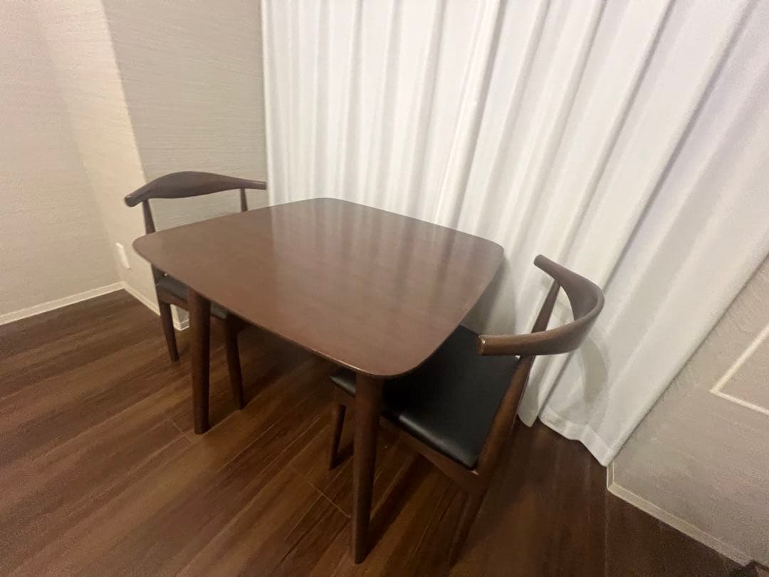 ダイニングテーブルセット　80cm×80cm