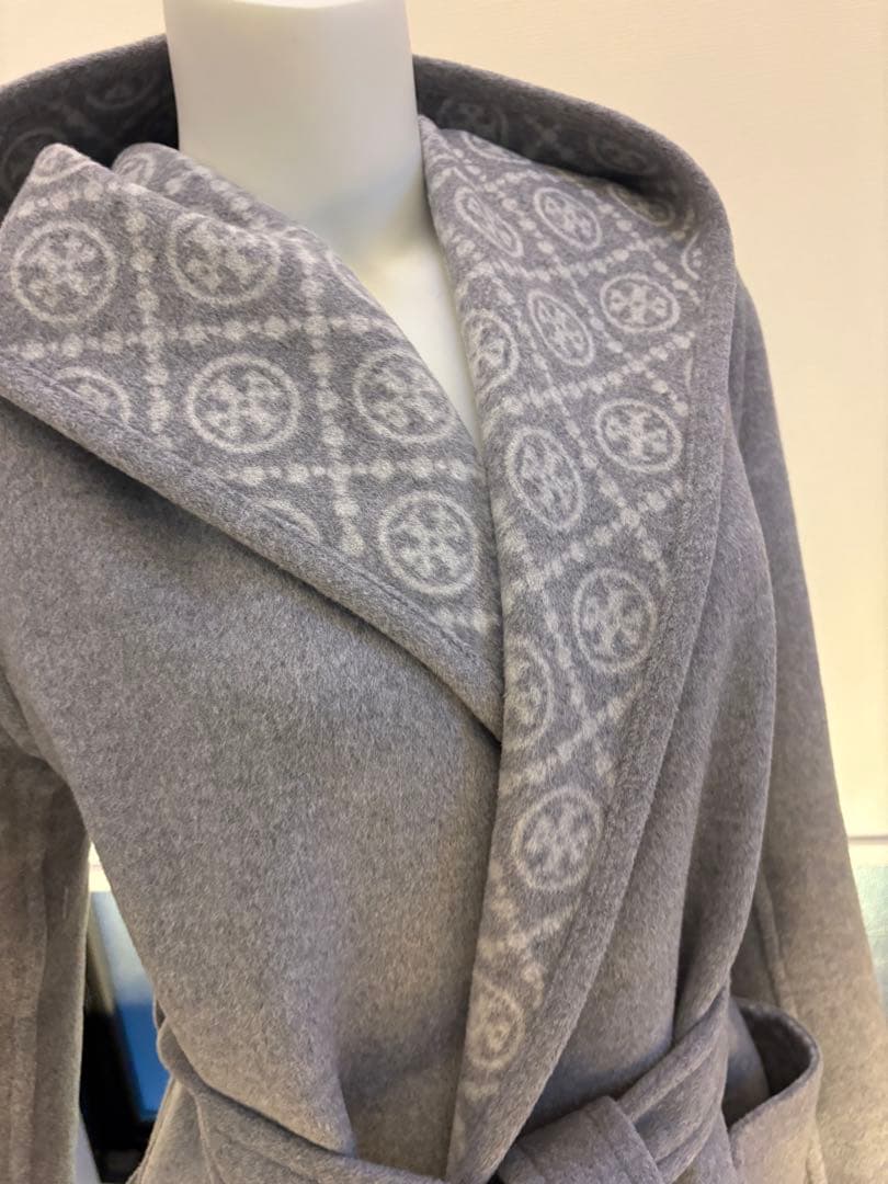 ＴＯＲＹＢＵＲＣＨトリーバーチモノグラムグレーウールコートＳフード