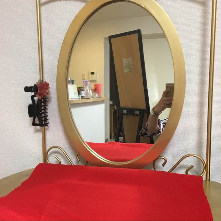 緊急値下げ金色の鏡 ドレッサー 椅子付き 値下げ キャバ ホスト