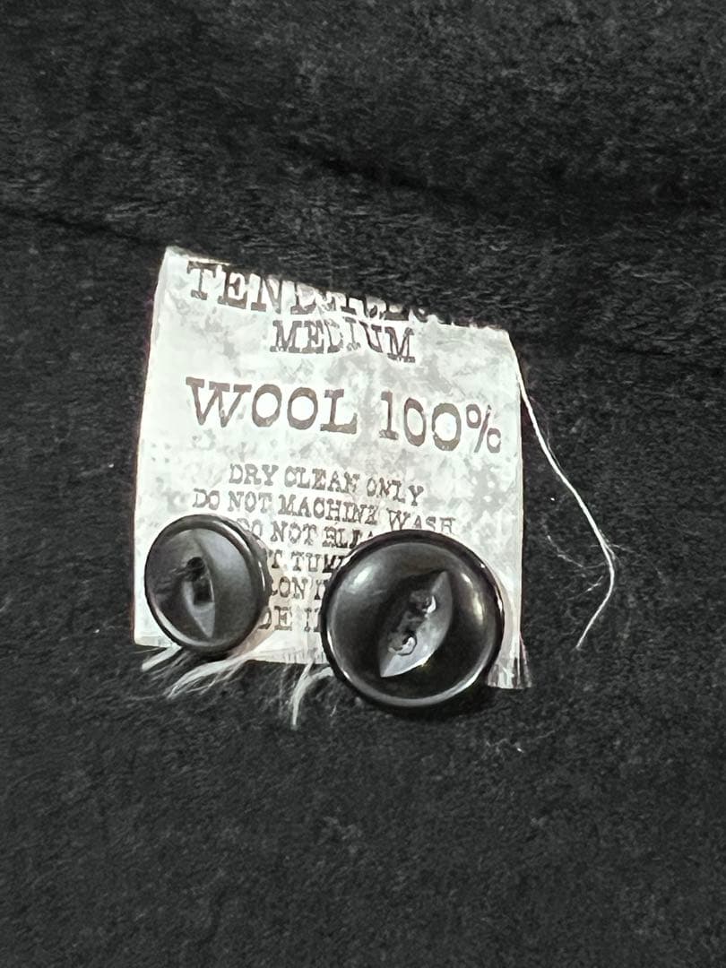 TENDERLOIN ブラック ウールシャツ 猫目ボタン