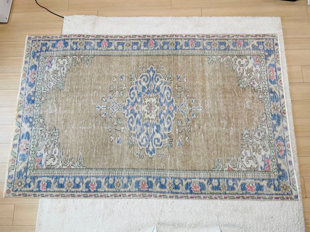 トルコ製 ヴィンテージラグ 1970s ウール 手織り 131×207cm