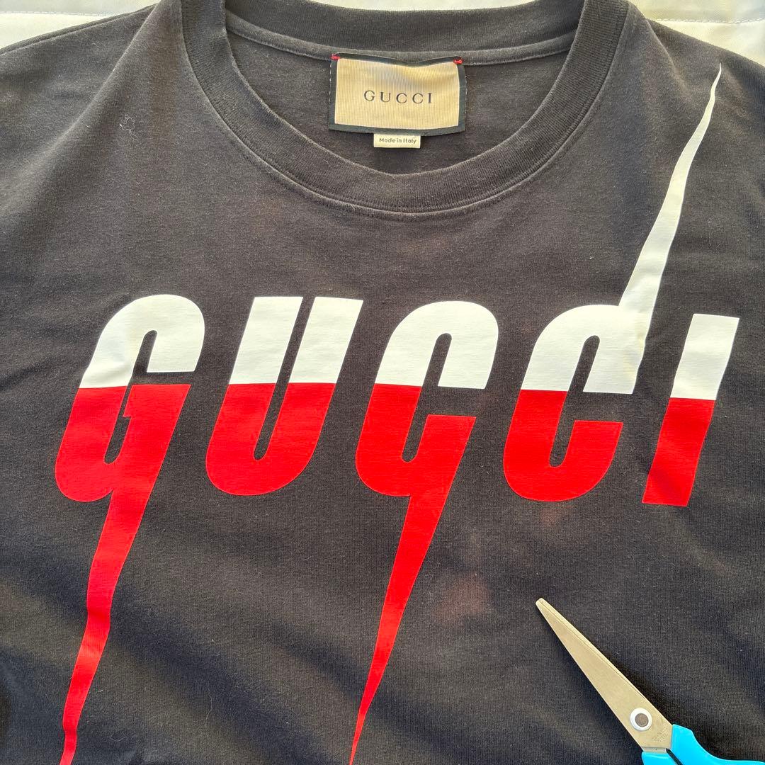 【SPEED評価王】GUCCI ブレードロゴ Tシャツ 黒 S BTS