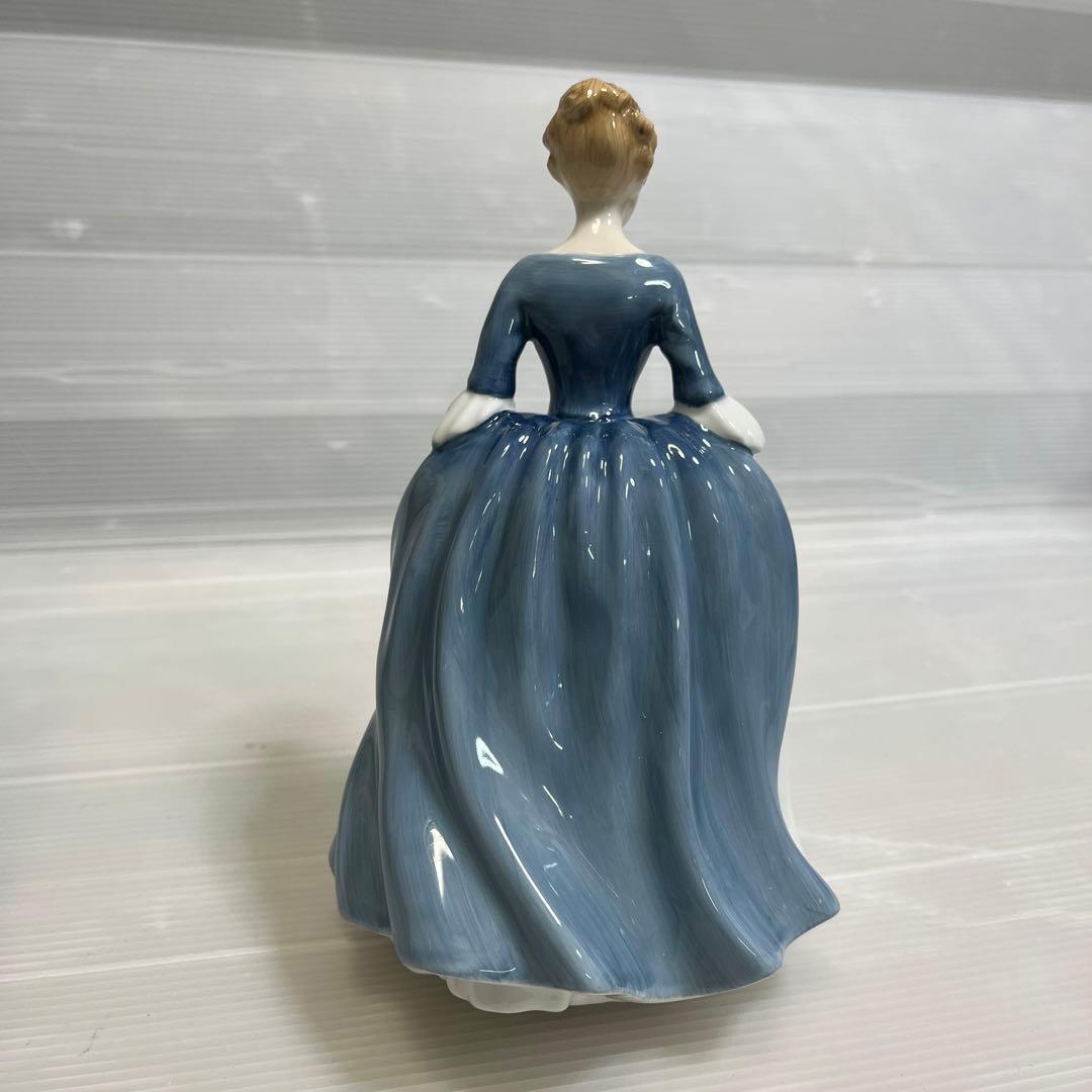 ロイヤルドルトン　  置物　インテリア