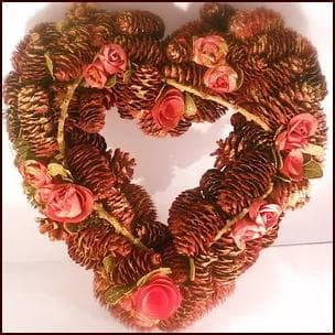 ハートリース ゴールド松かさ＆アートフラワーバラ