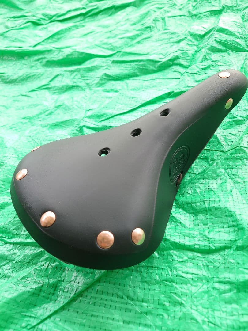 レザーサドル 黒 GIZA PRODUCTS(ギザプロダクツ)製 新品未使用