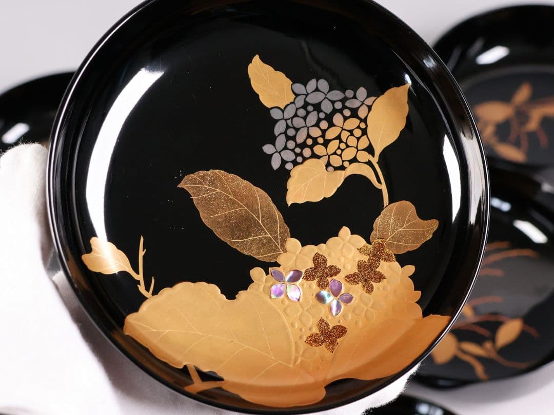 【MB190】天然木漆塗 紫陽花と葵 金蒔絵 螺鈿入 黒塗 煮物椀 五客 昭和期