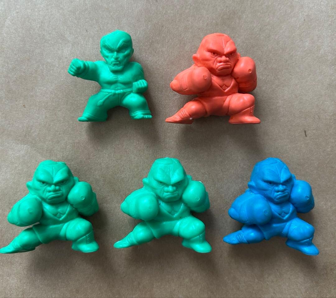 餓狼伝説　消しゴム　３７個セット