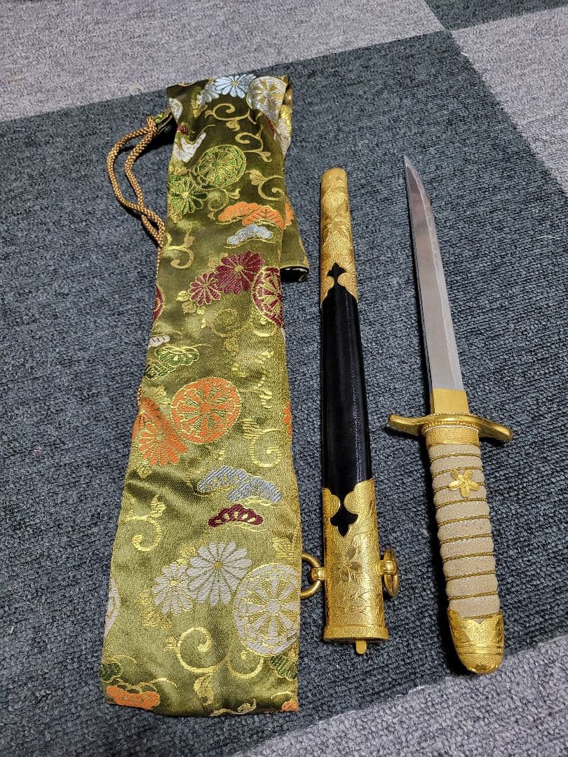旧日本軍 海軍 短剣 士官用 模造刀 レプリカ 桜紋軍刀 尾形