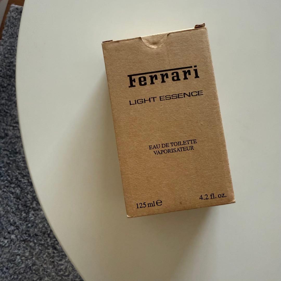 Ferrari Light Essence 125ml オードトワレ