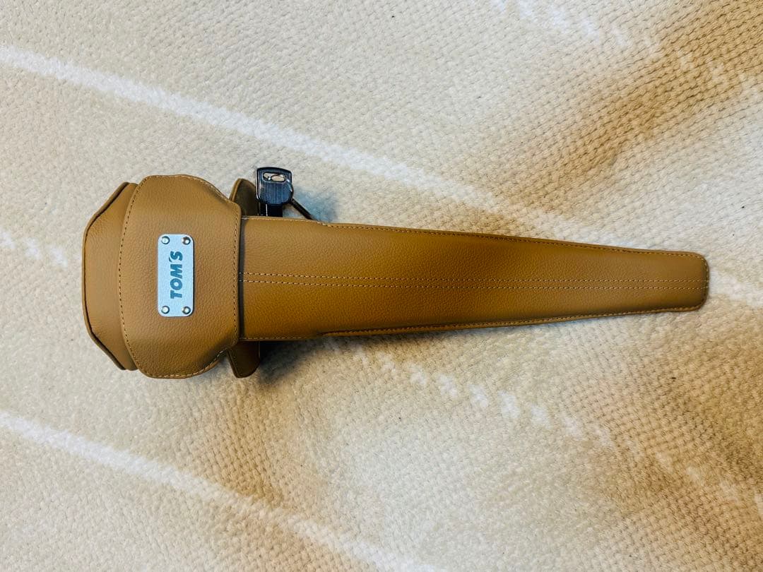 【新品未使用】TOM’S トムス ステアリングロック ベージュ