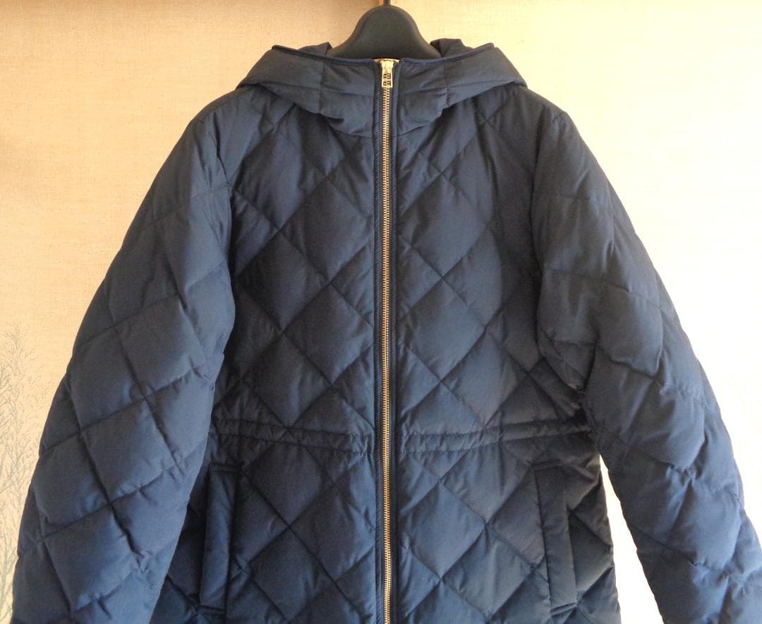 美品 VERYベストダウン大賞 TAION×UNFILO Aラインコート L紺