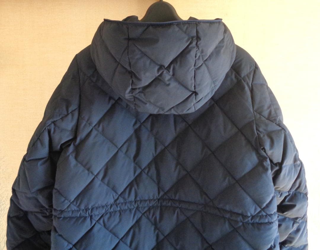 美品 VERYベストダウン大賞 TAION×UNFILO Aラインコート L紺