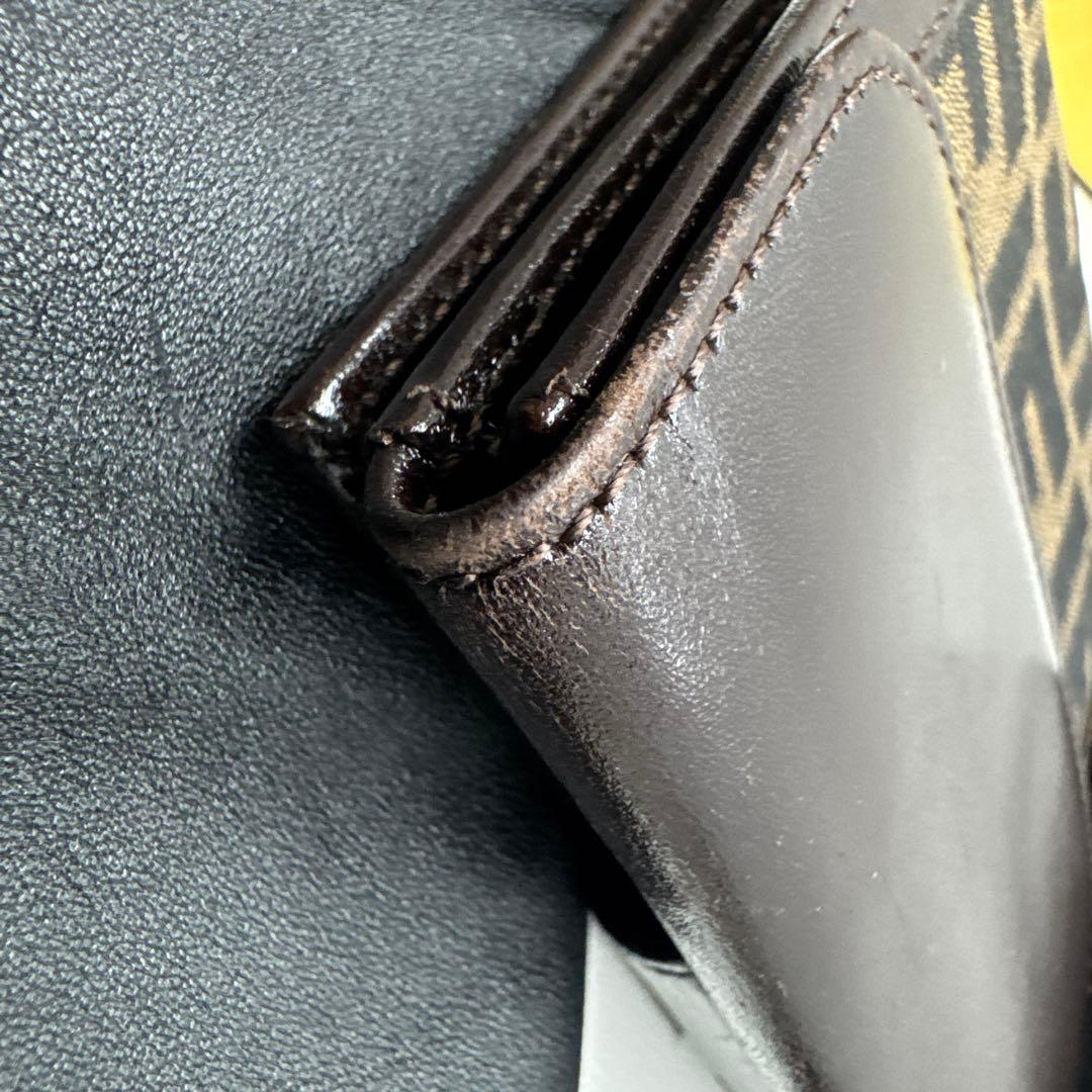 未使用【FENDI】フェンディ ズッカ柄 二つ折り財布 レザー ブラウン