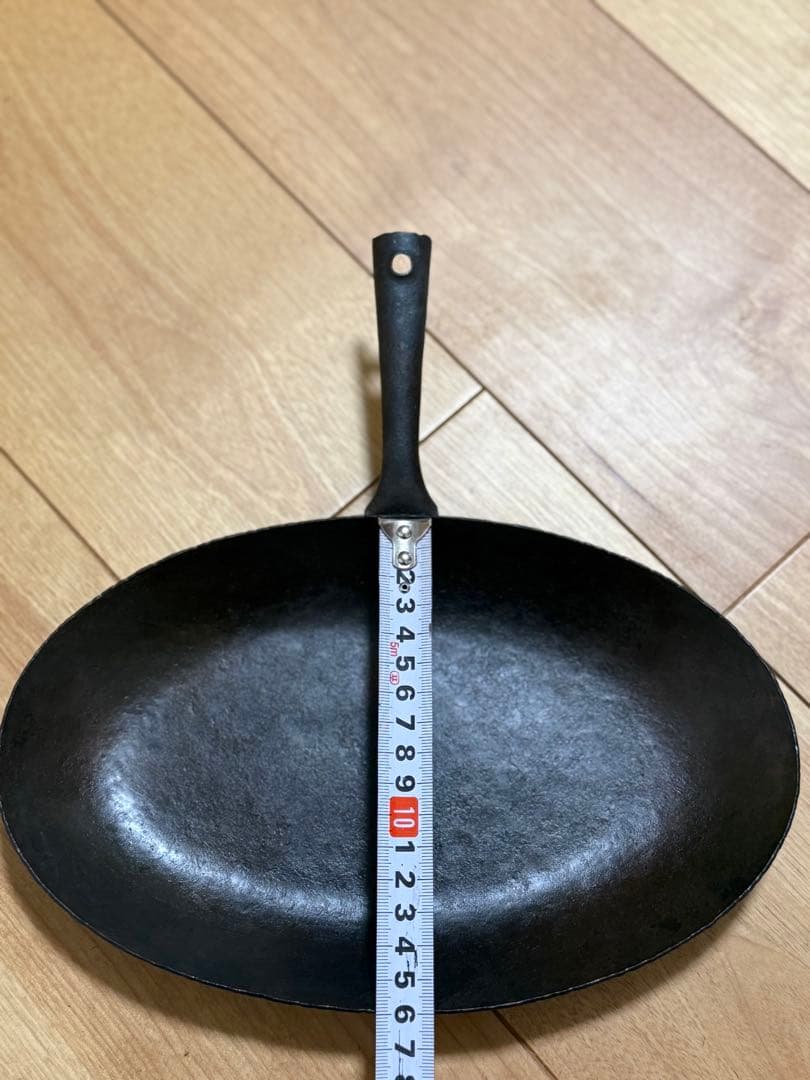 成田理俊　フライパン　オーバル