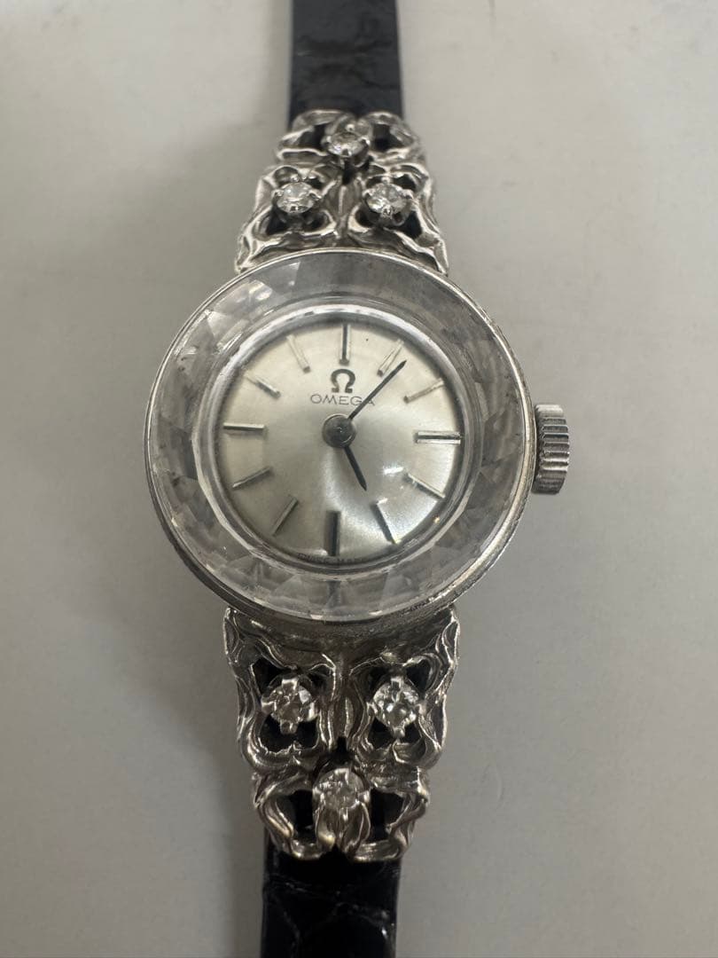 オメガ　腕時計　カットガラス　ダイヤ6p プラチナ　レディース手巻き