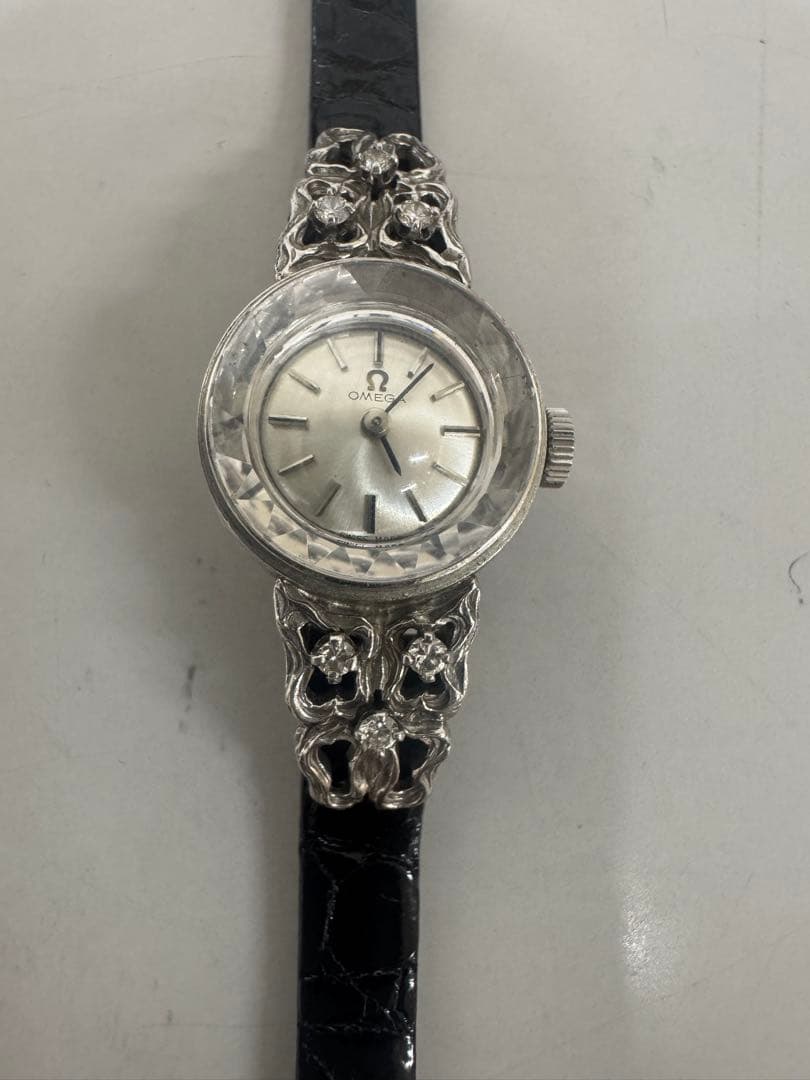 オメガ　腕時計　カットガラス　ダイヤ6p プラチナ　レディース手巻き