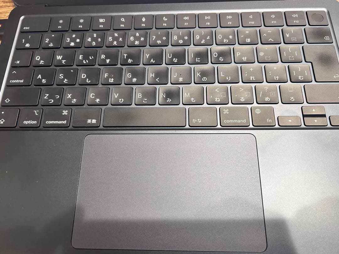 【美品・最大容量99%】MacBook Air M2(2022)本体と充電器