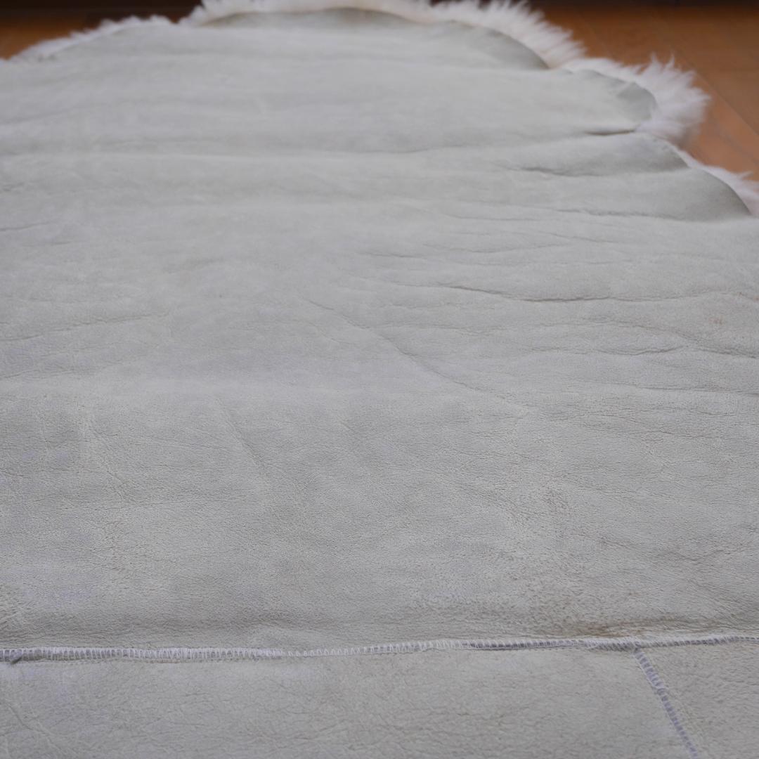 【未使用保管品】旭物産ムートンラグ 2枚セット クリーム色 アサヒムートン