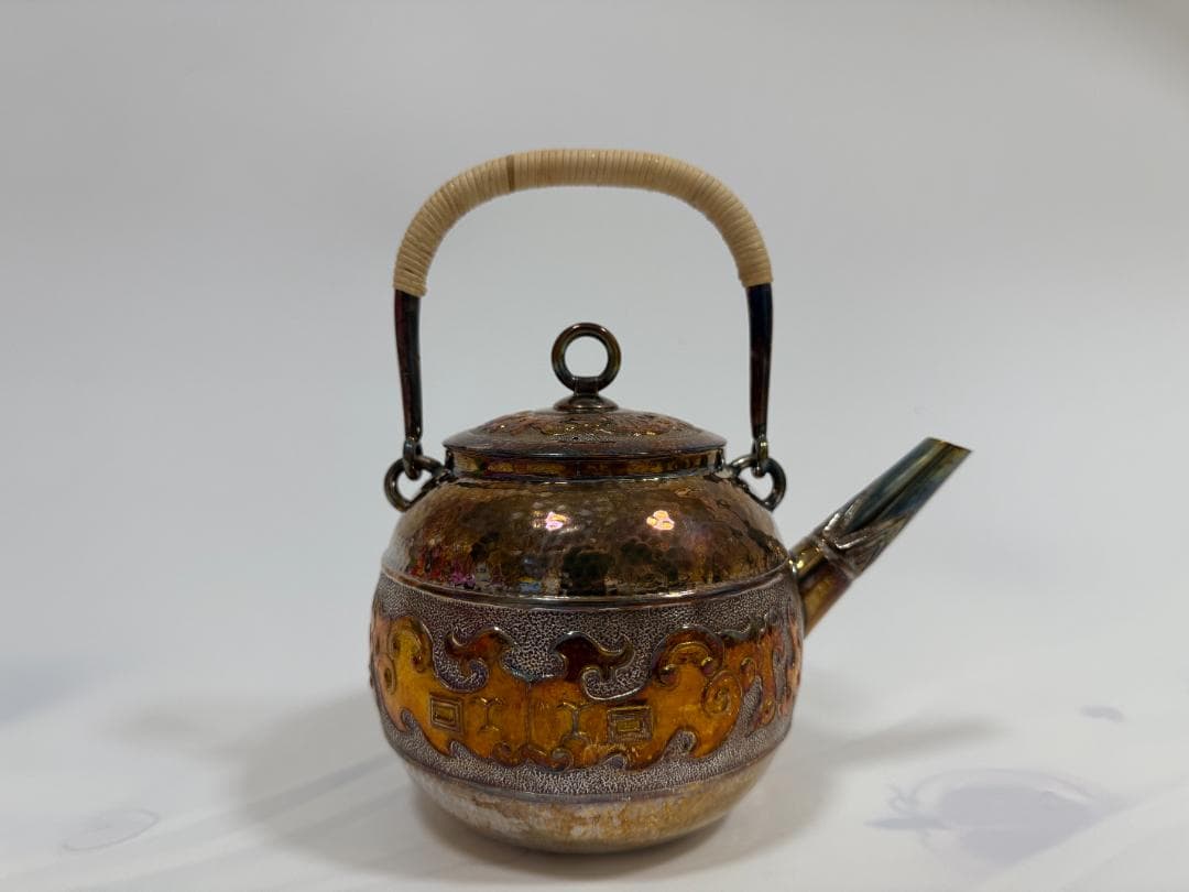 KD 純銀製 饕餮文様 砲口 鎚目打 湯沸 銀瓶 煎茶道具