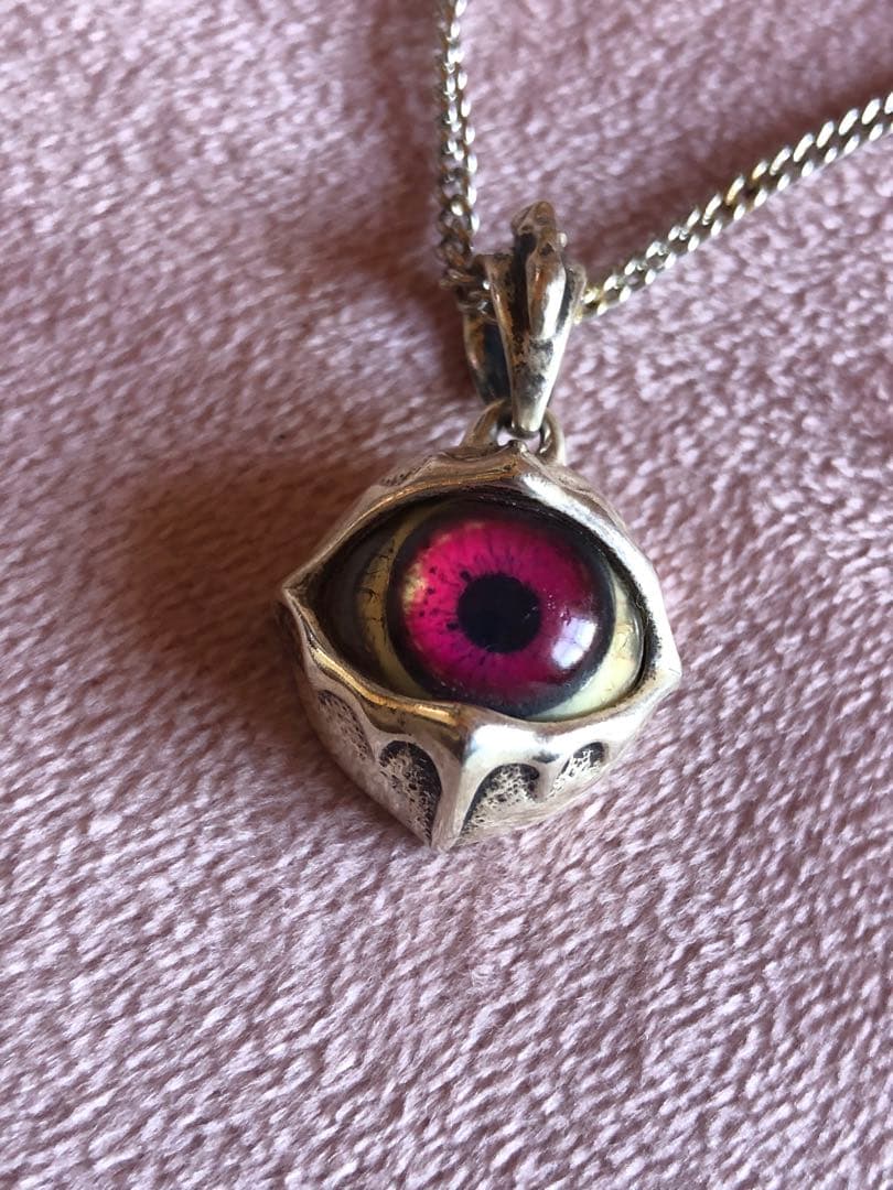 ストレンジフリークデザインス義眼ラウネネックレス