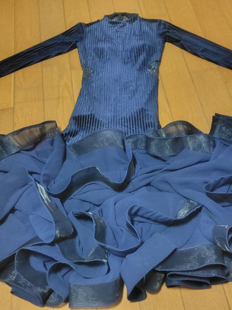 ADSジャパンのニューヨーク製マーメイドがキュートベロアとシフォンがエレガント