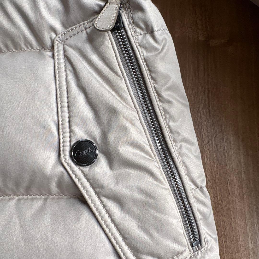 コーチCOACHベージュ 上品なダウンジャケット◆サイズ8