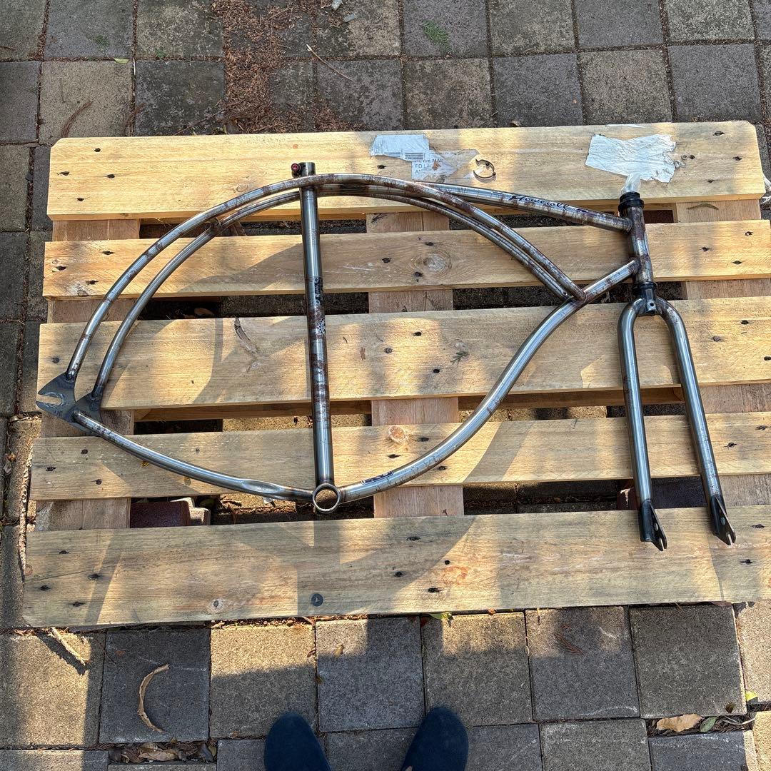 How I roll x T19 miniumピストフレーム トムソン付属