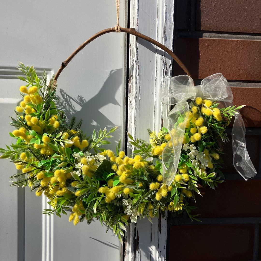 みぃです。もふもふミモザと麻リボンのリース・シフォンリボンのリース 2点